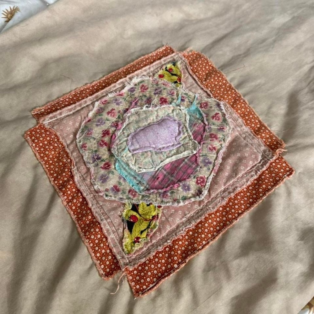 Handmade patchwork pillowcase - Picture 6 of 8